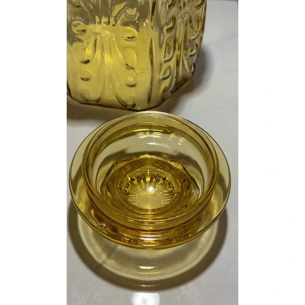 Vintage LE Smith Amber Gold Glass Lidded Canister Imperial Scroll norubber Seal